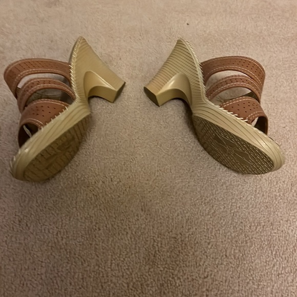 Ladies shoes - Picture 3 of 9